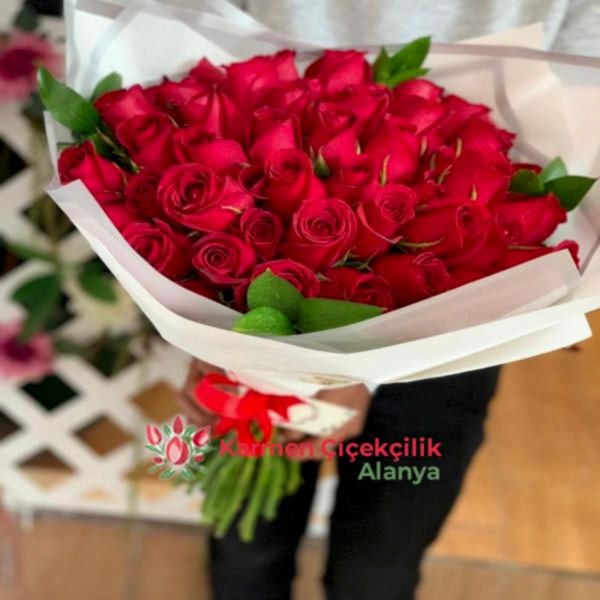  Alanya Çiçek Siparişi - 41 Adet kırmızı güller